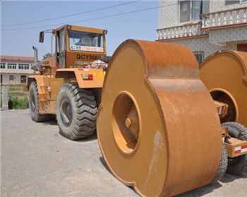 成都沖擊壓路機(jī)的操作規(guī)范