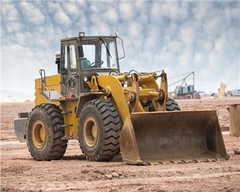 成都推土機(jī)租賃講解排除推土機(jī)傳動(dòng)出現(xiàn)故障的方法