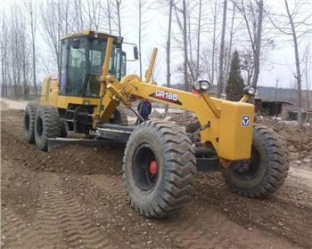 成都平地機出租公司解答平地機操作安全防護措施