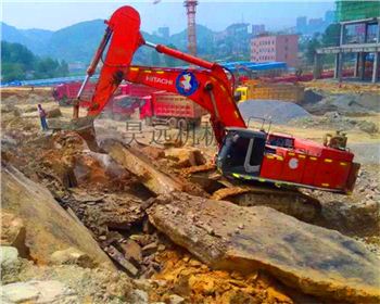 成都870鷹鉤臂破巖機