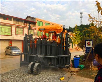 昊遠(yuǎn)400型水泥路面碎石化施工