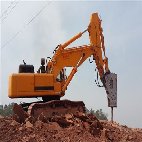 挖掘機(jī)配高頻破碎錘使用優(yōu)勢有哪些？