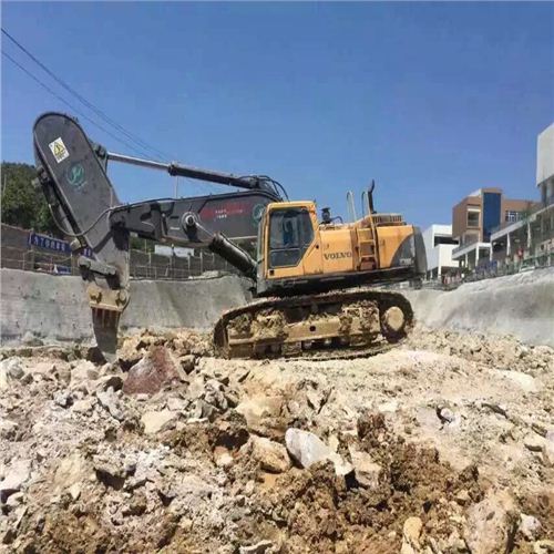 雨季施工，挖機(jī)師傅這樣做！